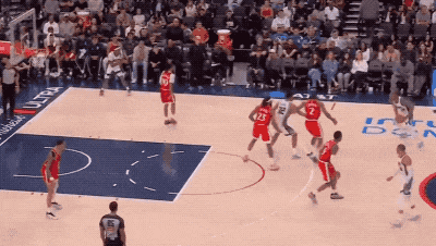 伦纳德脚踝扭伤离场仍砍31分 球迷忧心未来出战