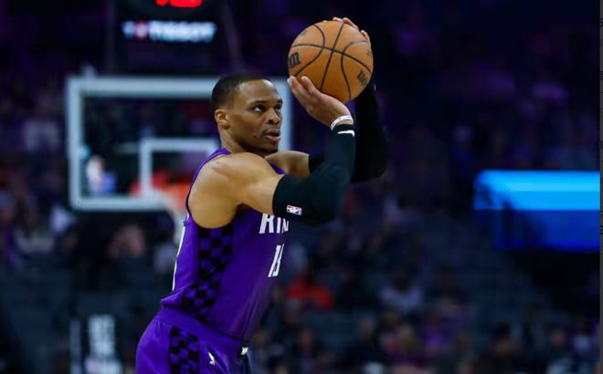 国王惨败马刺雷诺独木难支，团队低迷致大比分