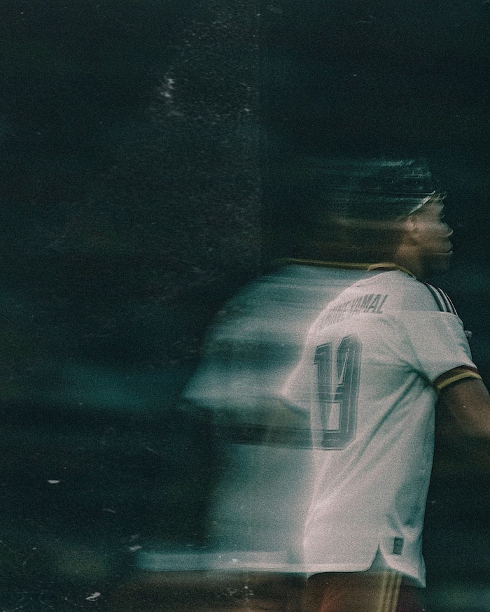 亚马尔世界杯首秀惊艳全场引爆足坛关注