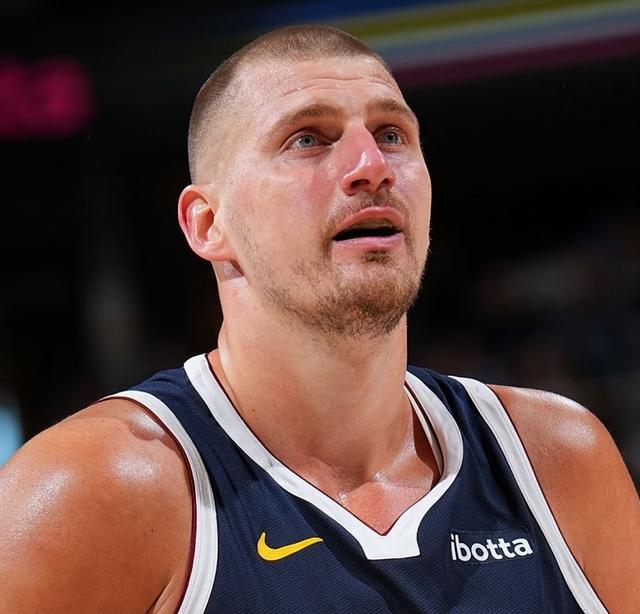 约基奇冲击历史助攻纪录 掘金争冠前景明朗