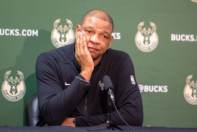 雄鹿结束三年执教生涯 解雇里弗斯开启选帅新程