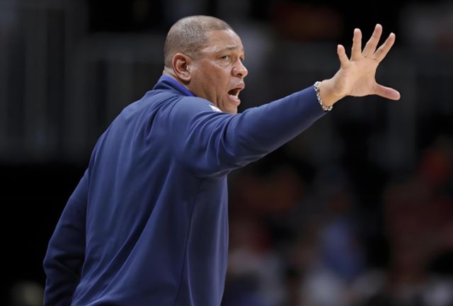 雄鹿结束三年执教生涯 解雇里弗斯开启选帅新程